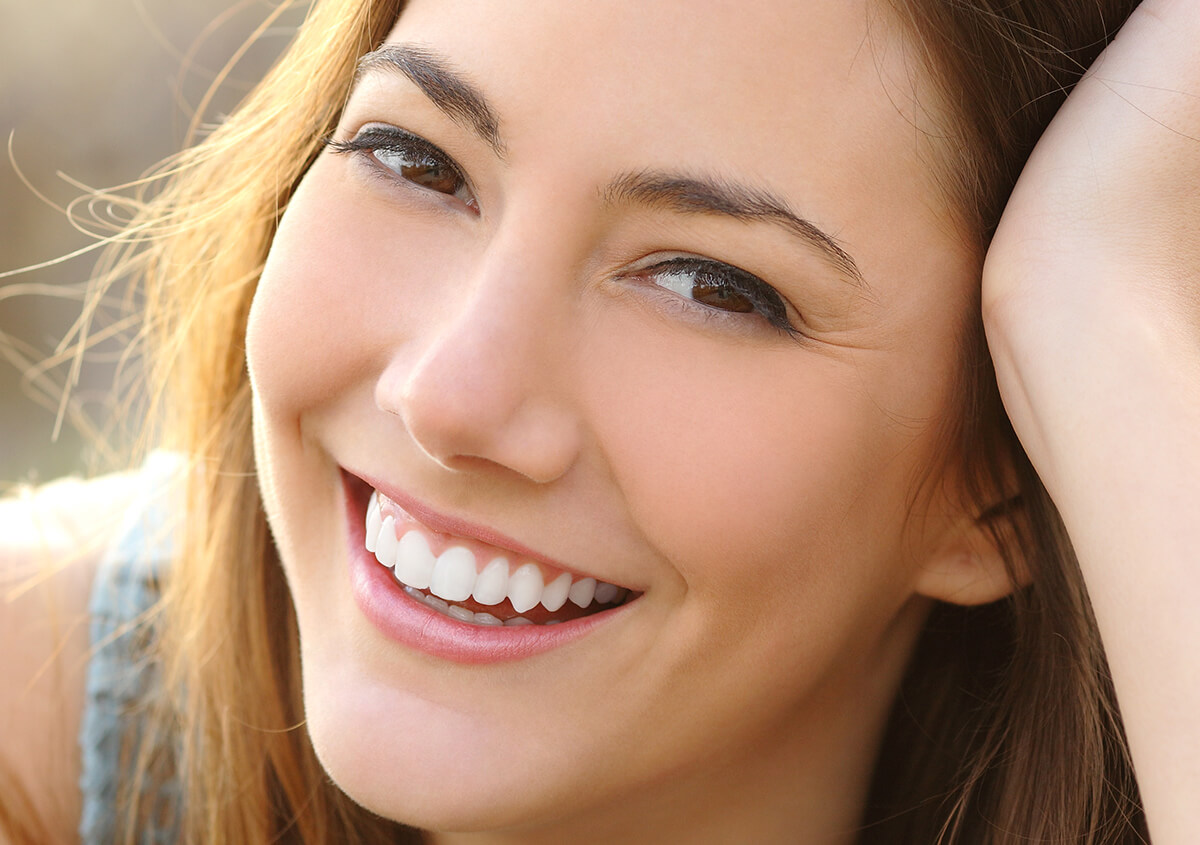 Transform your smile and boost your confidence with a smile makeover